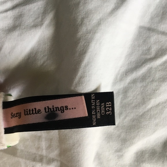 VS Sexy little things Push up bra with detail - Picture 4 of 4